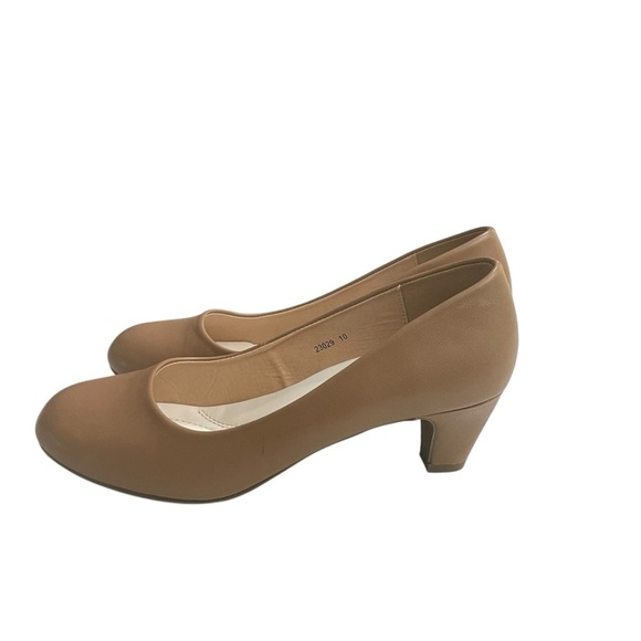 JC Tan Kitten Heels size 10. Office, Business Casual, Career. - Picture 2 of 13